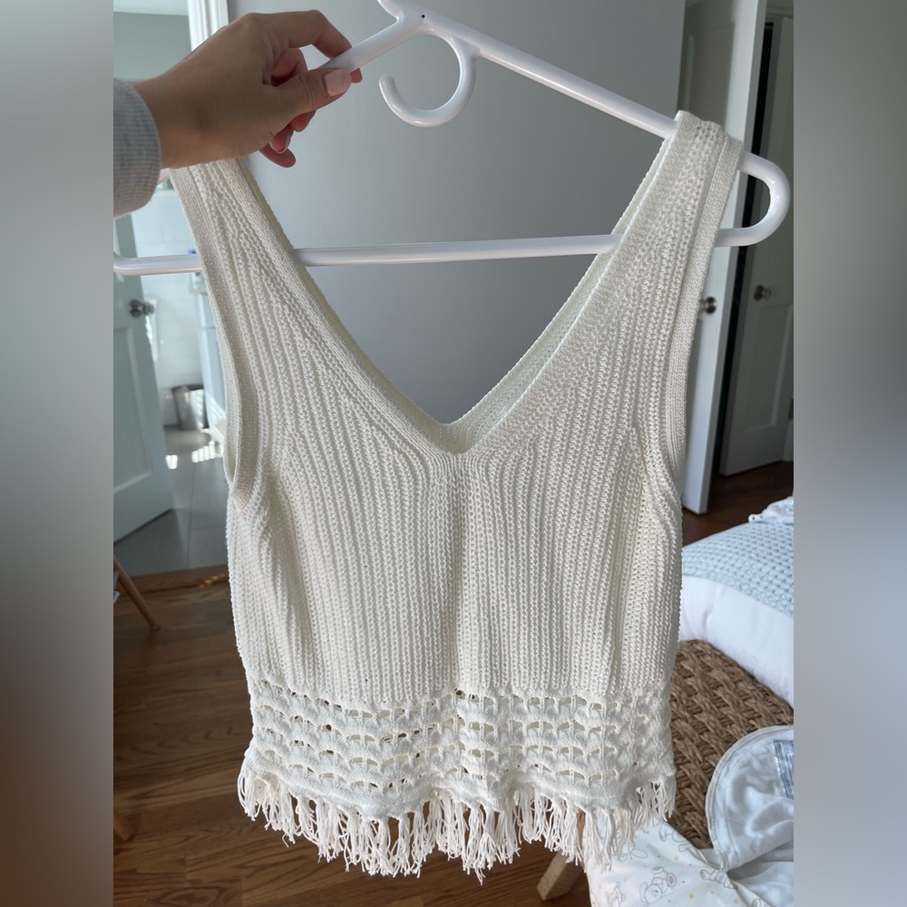 Club Monaco White Knit Sleeveless Top